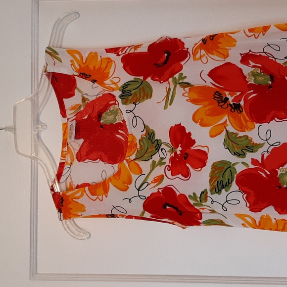 Sleeveless Tropical Dress - Picture 2 of 7